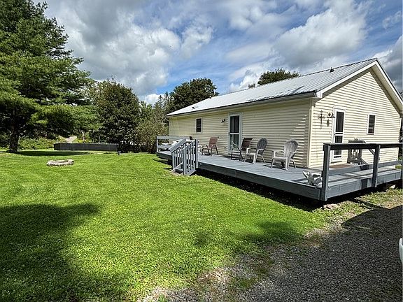 5th image of 4 Campbell Hill Rd