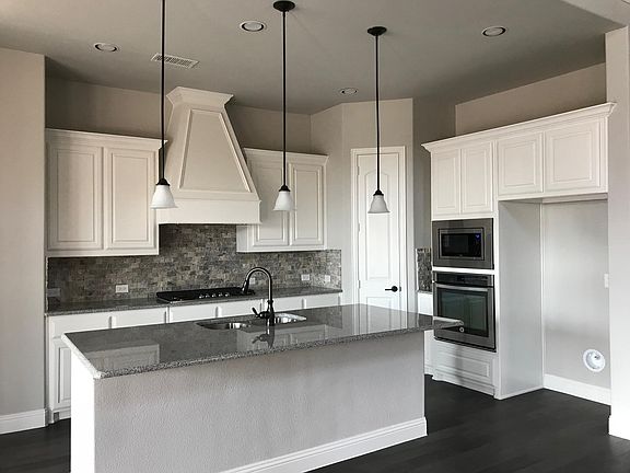 3rd image of 5905 Adair Ln