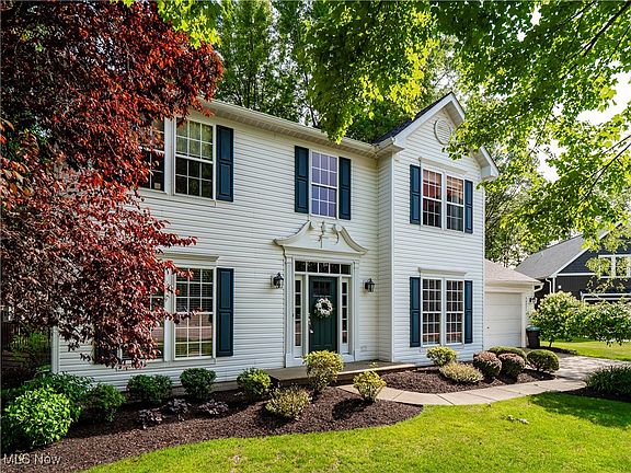 2nd image of 34021 Hickory Ct