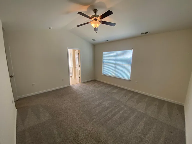 544 Abbey Village Cir — Photo 6