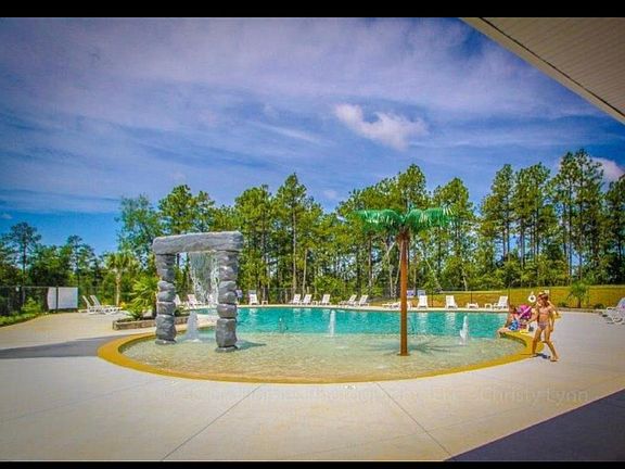 neighborhood swimming Pool