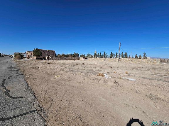 2nd image of 2889 E Water Hazard Dr