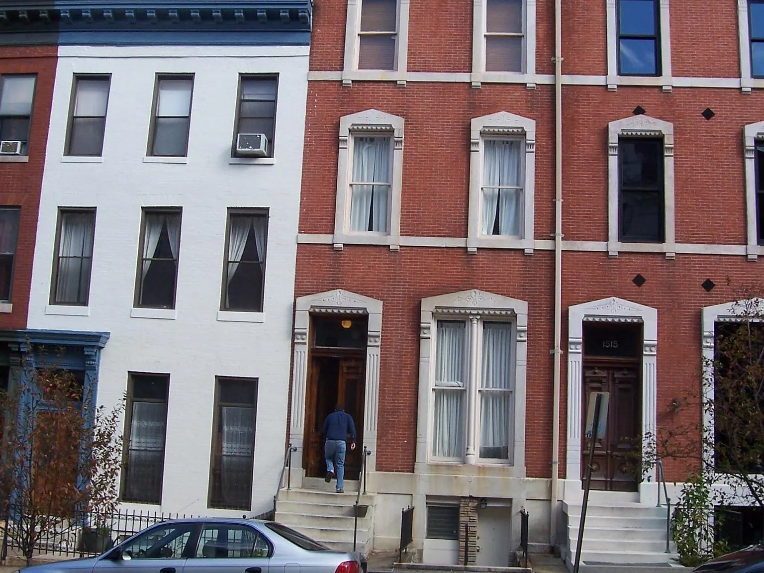 1517 Park Ave — Photo 4