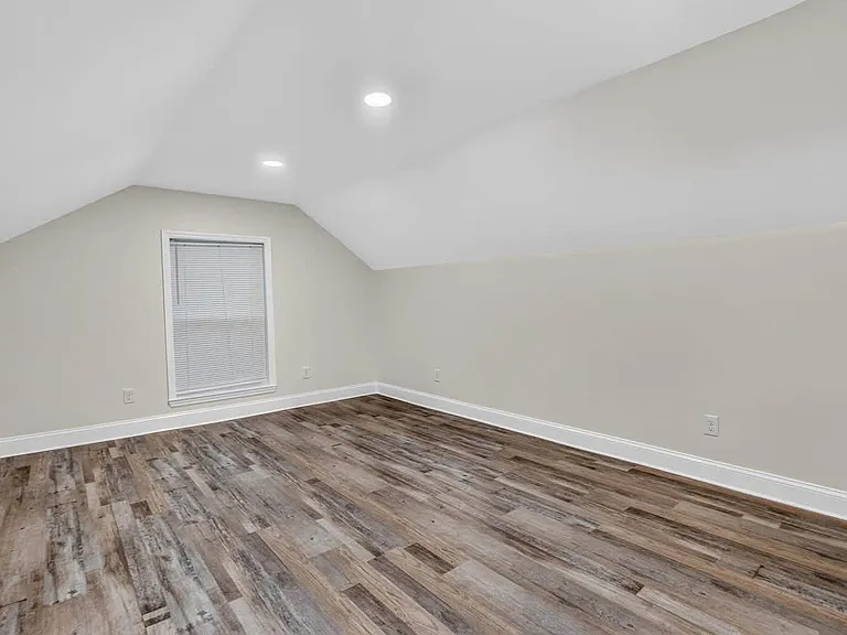 1908 McCallie Ave #1 — Photo 3