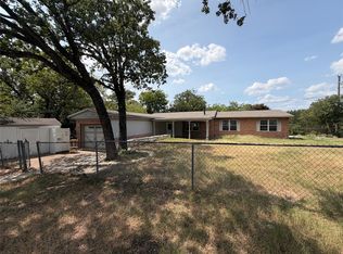 1832 Smokehouse Rd, Granbury, TX 76049