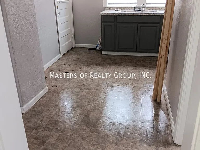 1129 Diamond Ave — Photo 31