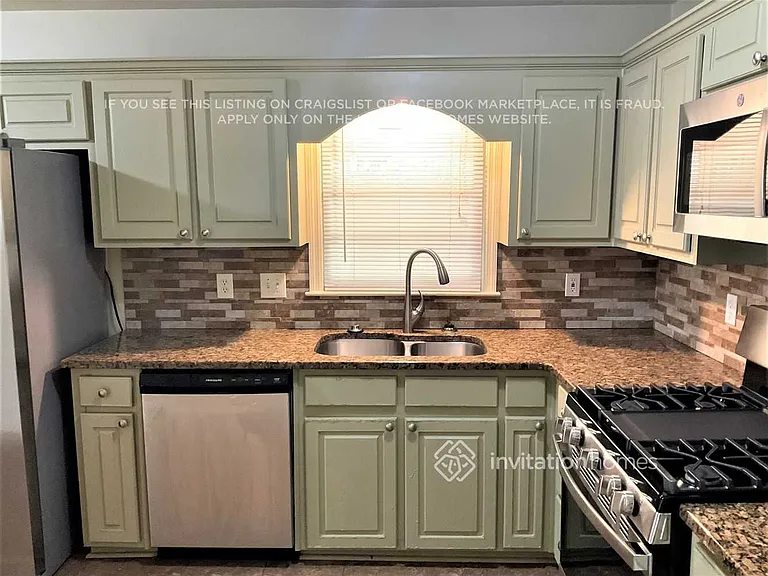 1026 Casa Dr — Photo 7