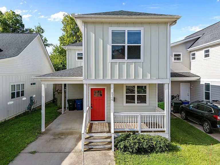 536 E Lenoir St — Photo 1