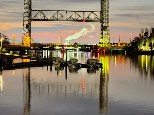 3334 Elmwood Ave, Oakland, CA 94601