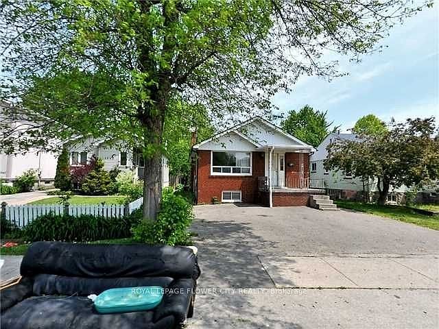 1st image of 1041 Cawthra Rd