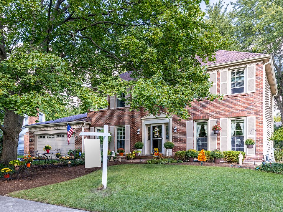 1st image of 1086 Huntleigh Dr