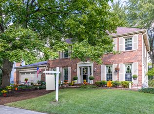 1086 Huntleigh Dr, Naperville, IL