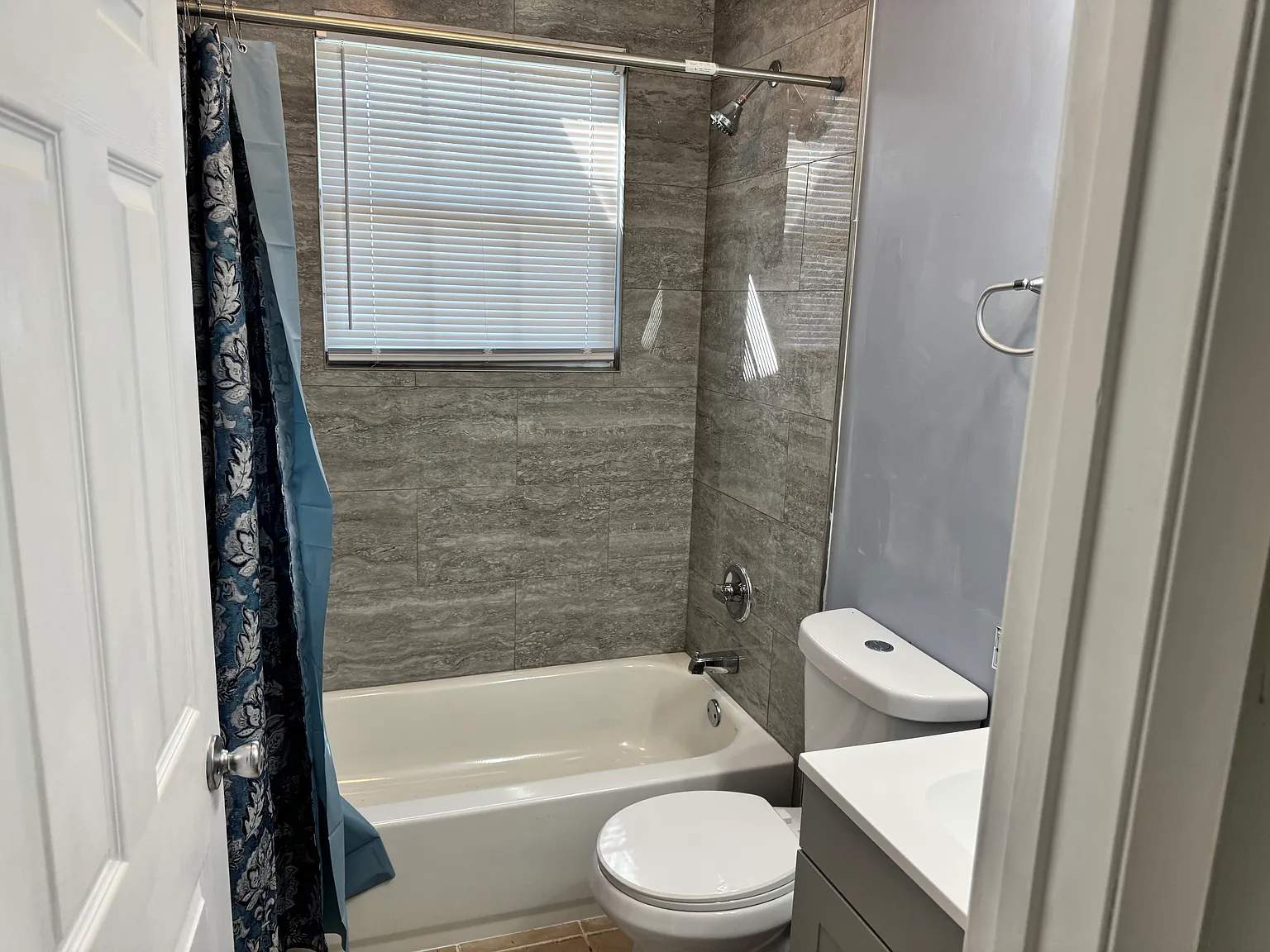 3 bed, 1550 sqft, $2,300 — Photo 2