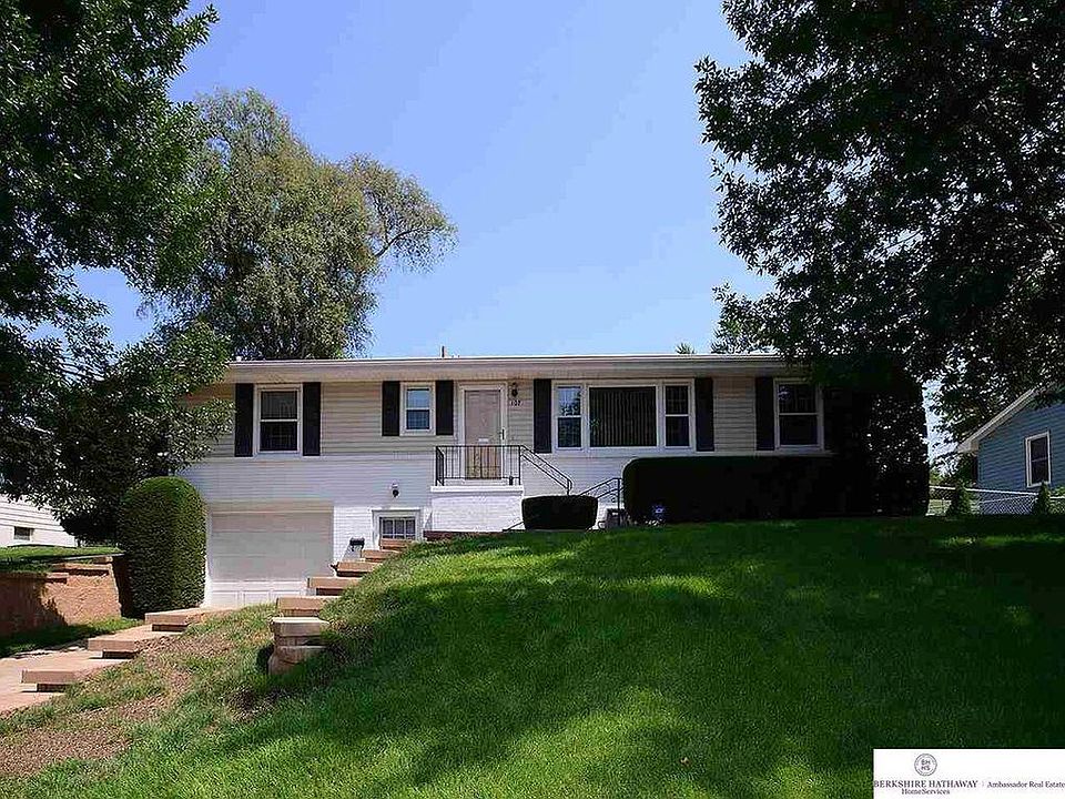 1st image of 107 Crestridge Dr