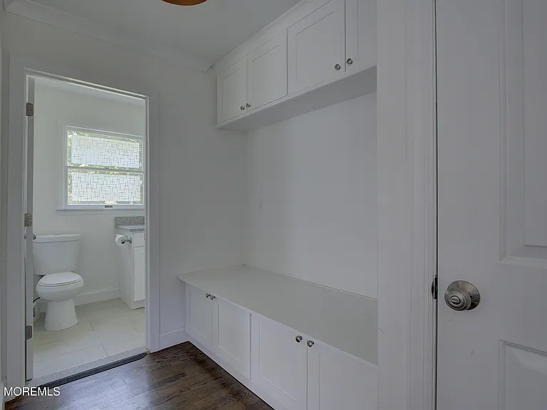 220 Branch Ave — Photo 9