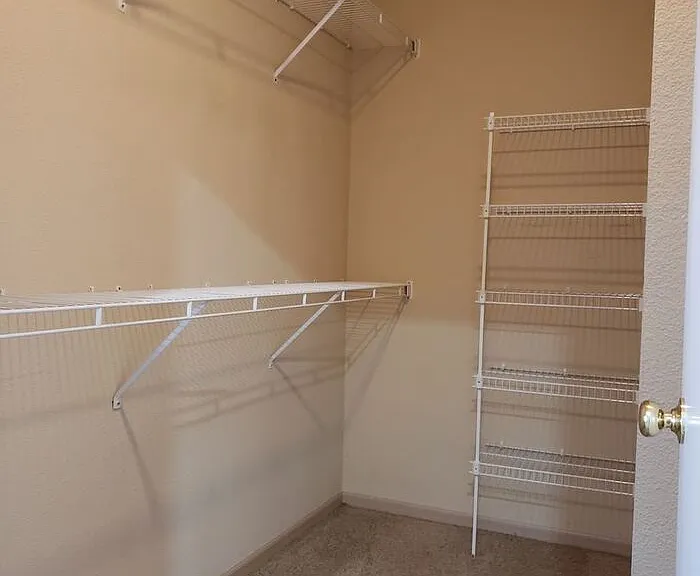 581 Woodson Ln — Photo 11