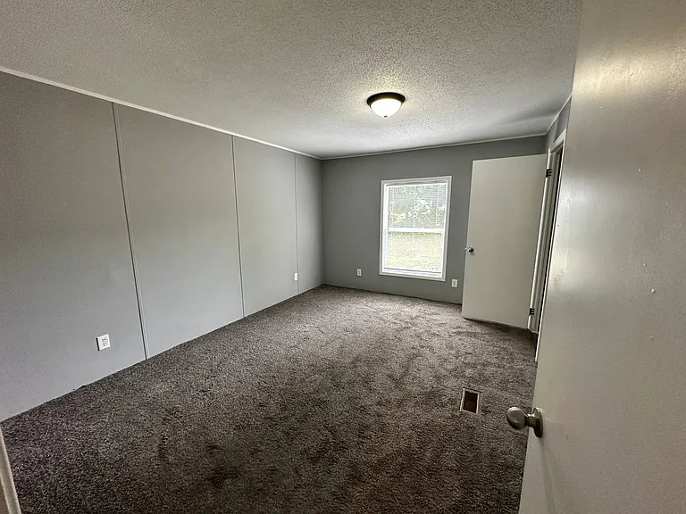 7874 State Highway 395 — Photo 24