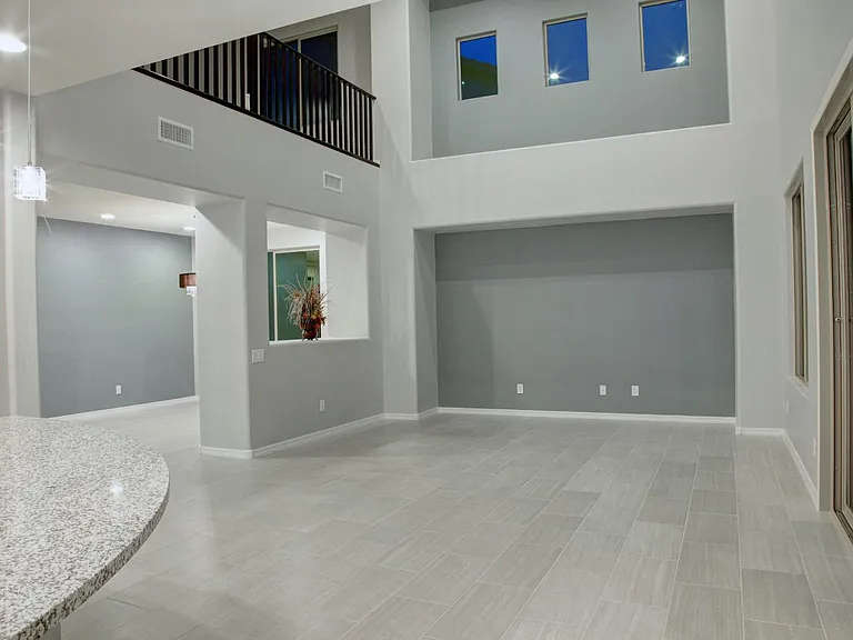 3607 E Salter Dr — Photo 12