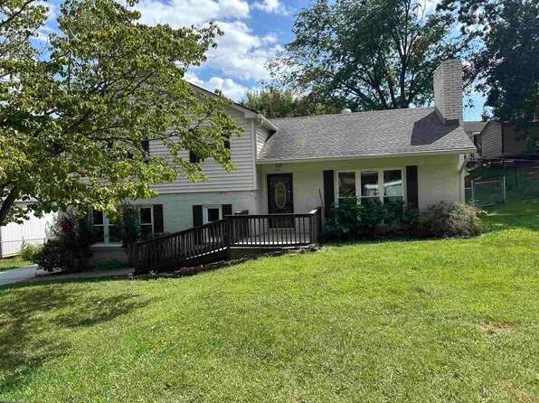 300 Norwood Rd, Staunton, VA 24401
