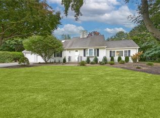 120 Westlake Dr, Valhalla, NY 10595