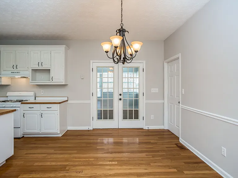 374 Nantucket Way — Photo 6