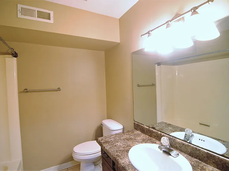 9016 Mahogany Row SE — Photo 7