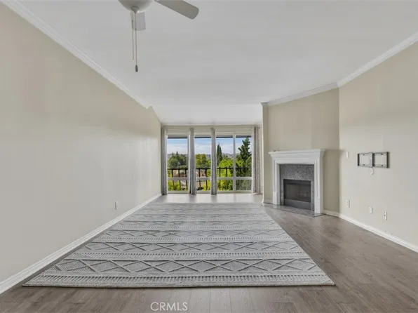 12830 Burbank Blvd Unit 305, Valley Village, CA 91607