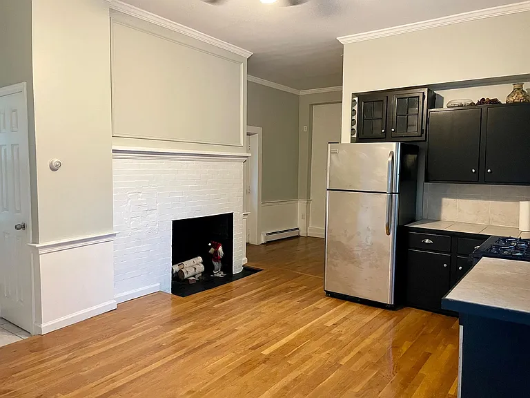 65 Boston St #8 — Photo 5