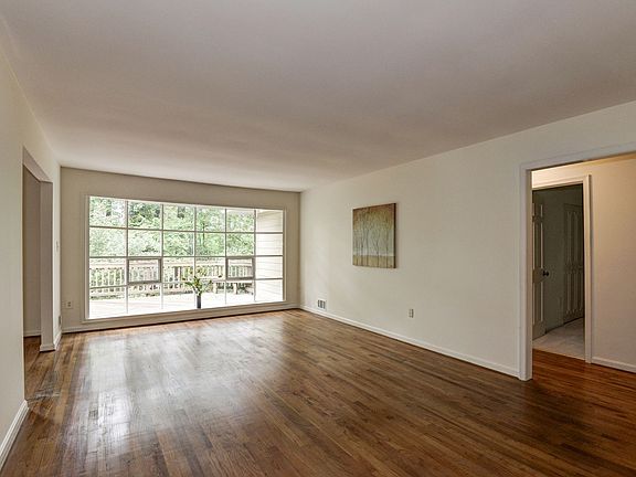 2nd image of 1305 Forestwood Dr