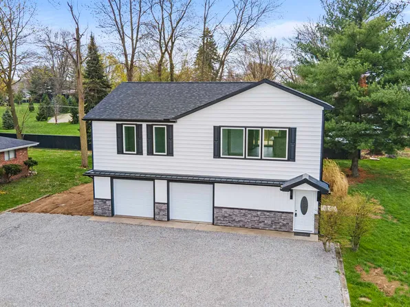 9205 E Doswell Blvd, Cromwell, IN 46732