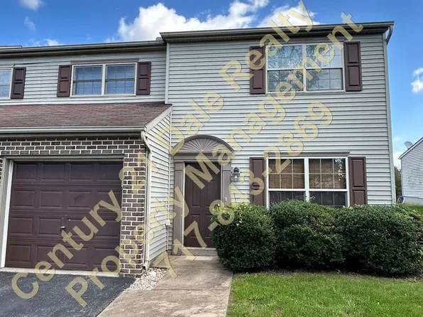 3137 Long Meadow Dr, Dover, PA 17315