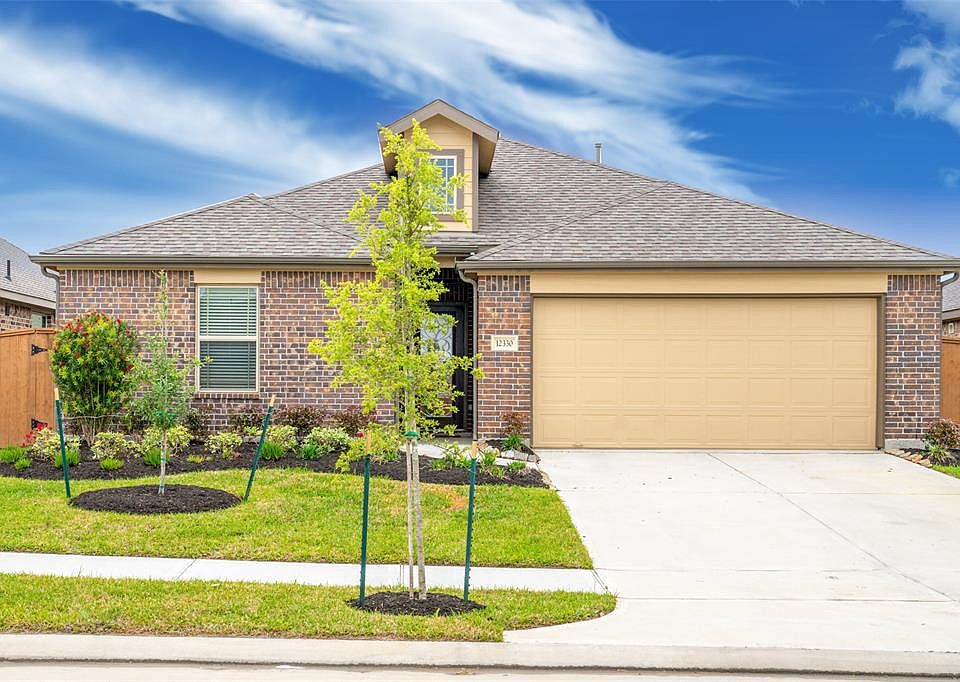 1st image of 12330 Oakleaf Bend Dr
