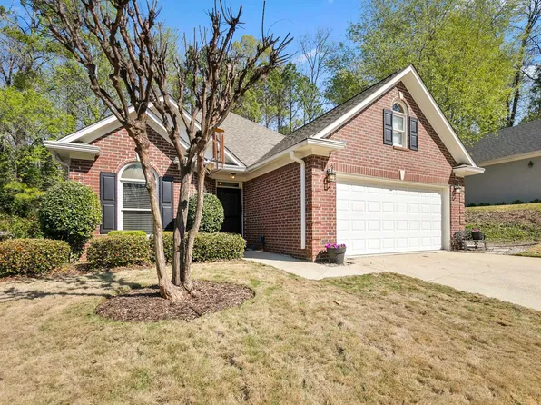 949 Greystone Highlands Cir, Birmingham, AL 35242