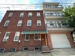 1602 S Front St, Philadelphia, PA 19148