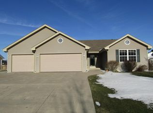 10828 S Shepard Ave, Oak Creek, WI 53154