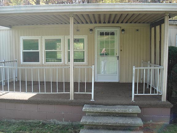 2nd image of 108 Church St