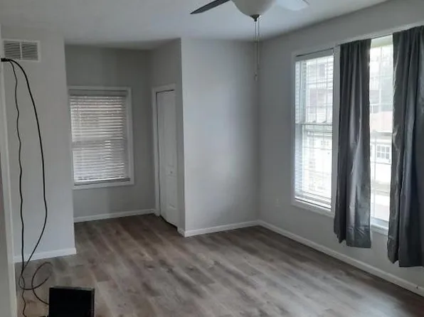 192 6th St #3, Ambridge, PA 15003