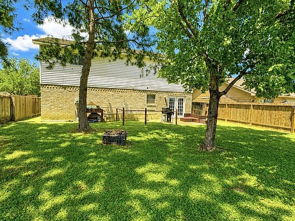 3rd image of 18210 Almonte Ln