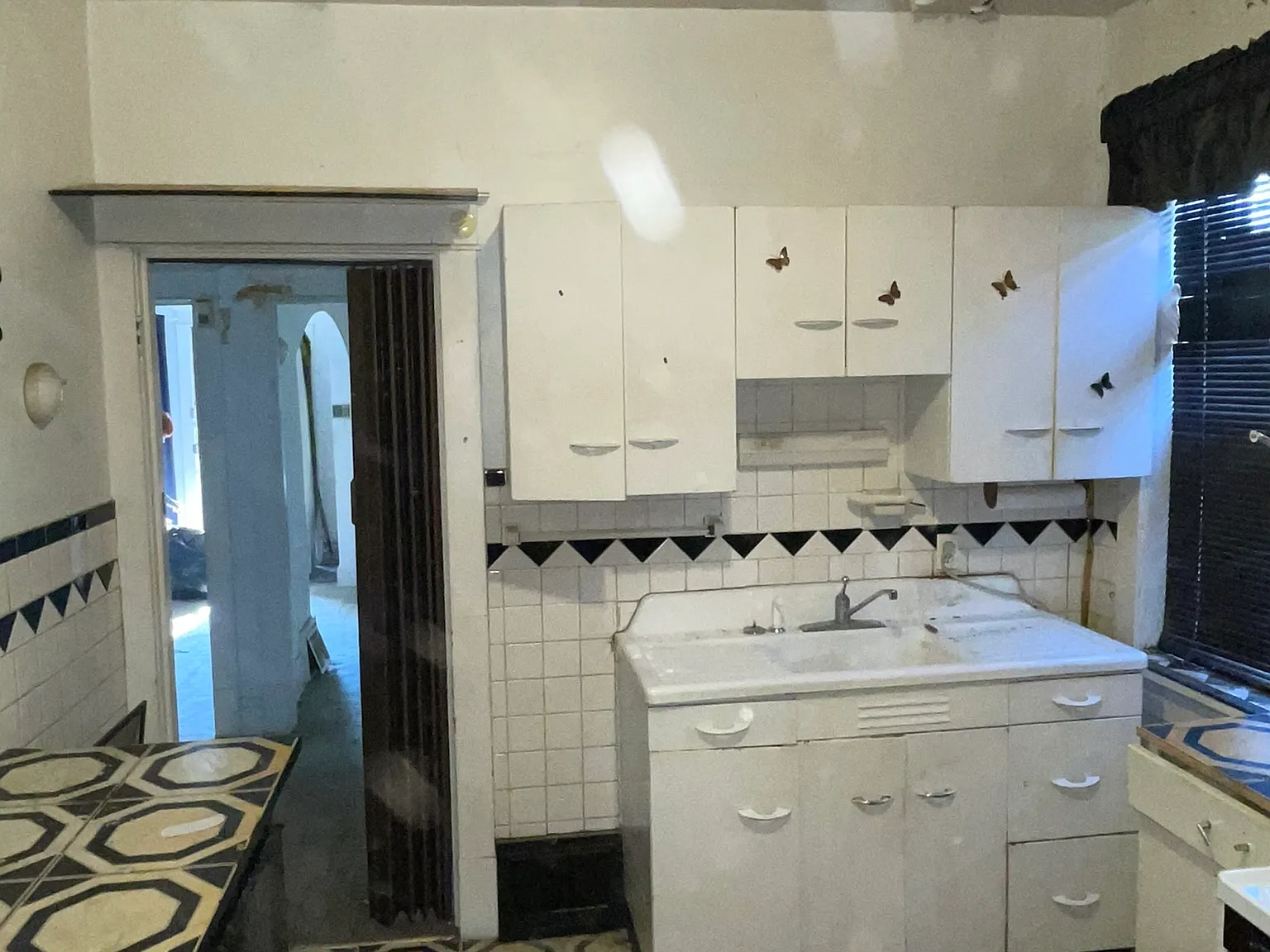 2 bed, 945 sqft, $895 — Photo 3