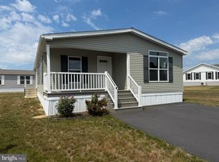 61 Evergreen Aly, Palmyra, PA 17078