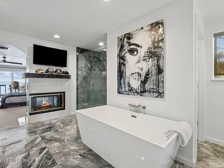 14030 Mandarin Oaks Ln — Photo 36