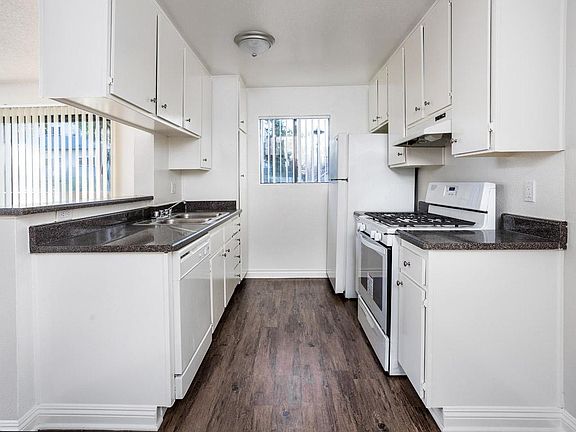 3rd image of 5320 Harmony Ave #101