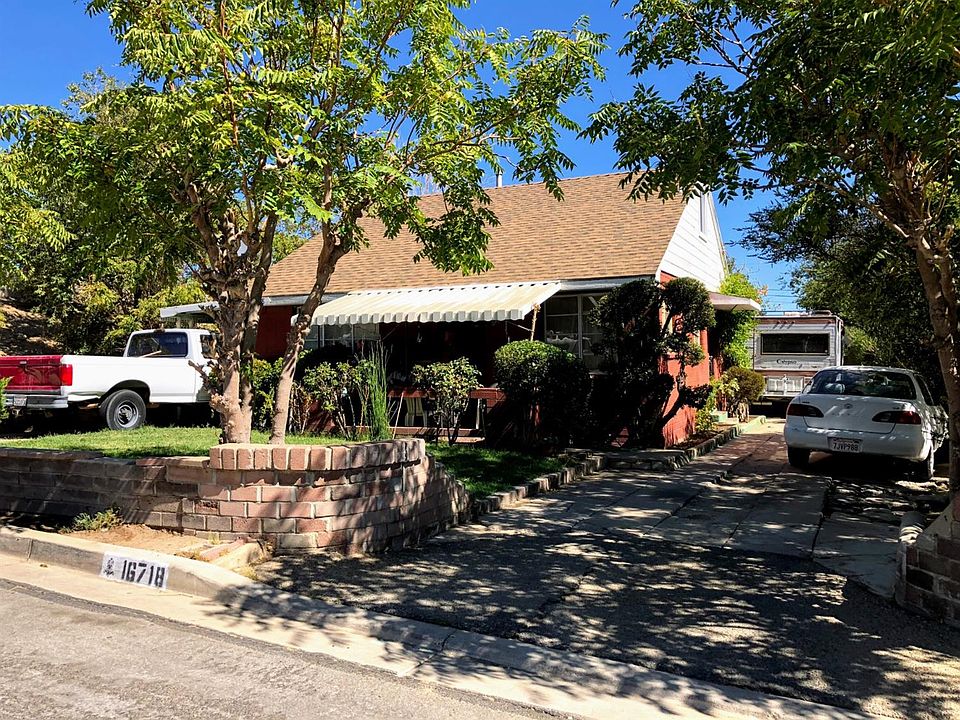 2nd image of 16718 Tracy St