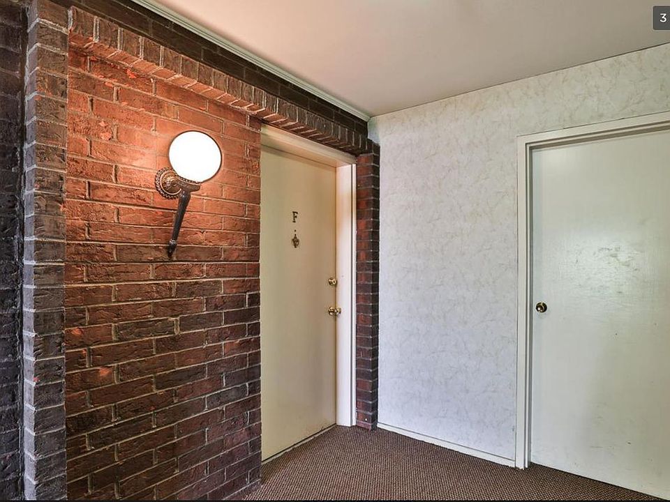 Unit Enterance
