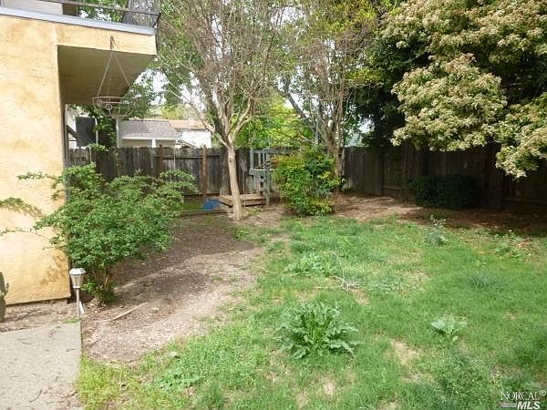 1st image of 118 Oakmeade Ct