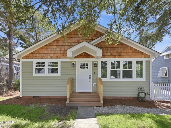 2609 Arendell Street, Morehead City, NC 28557