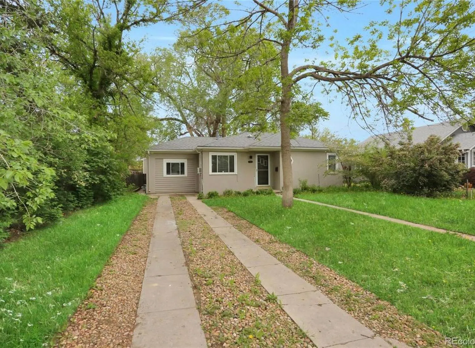 3 bed, 990 sqft, $3,000 — Photo 1