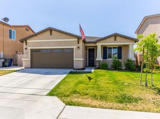 1145 S Carriage Ave, Fresno, CA 93727