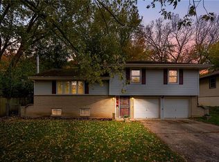 4806 NW Woody Creek Ln, Kansas City, MO 64151