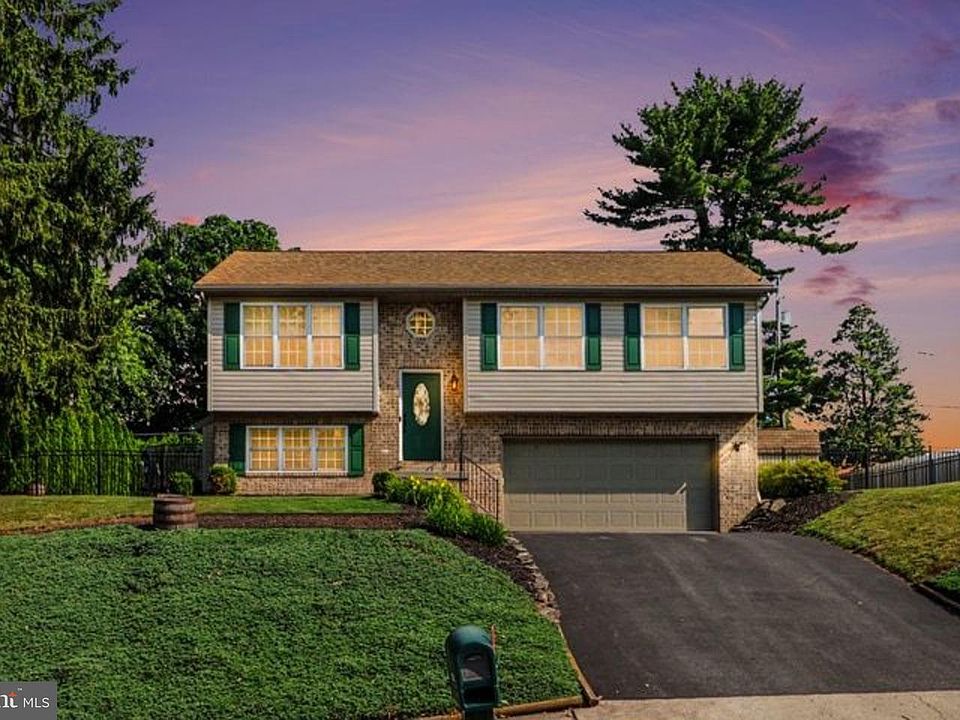 1st image of 103 Greenwood Dr